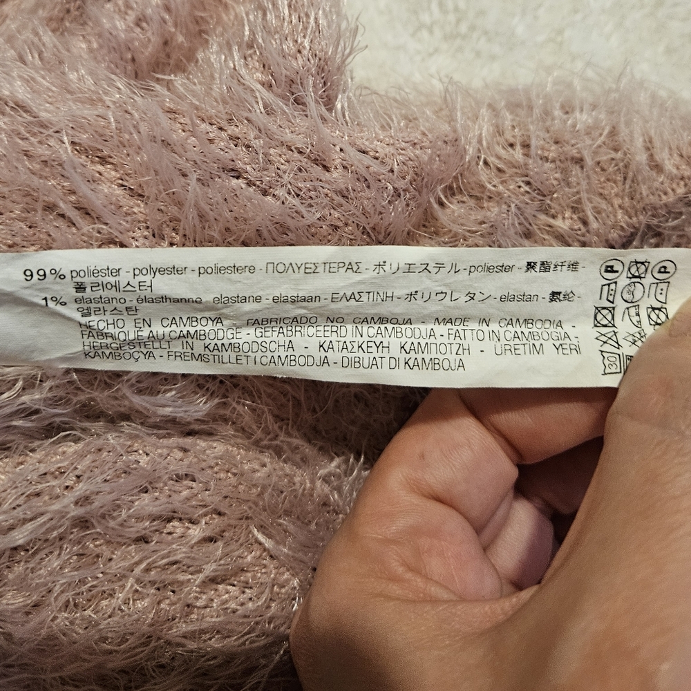 NEW Bershka Pink Fuzzy Sweater Size XS Cozy Knit Feminine Winter Girlhoodcore - Picture 11 of 11